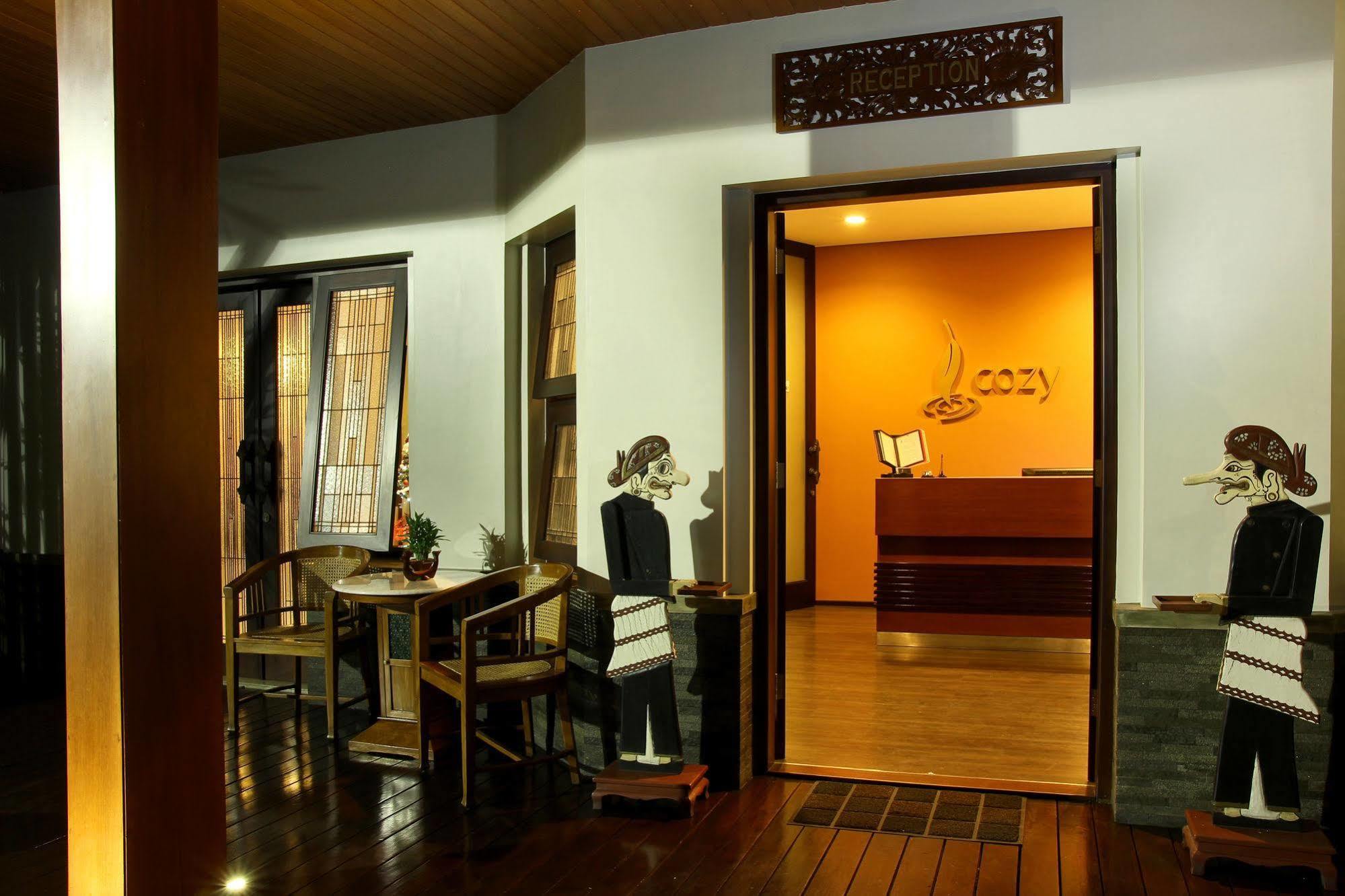 Cozy Boutique Guest House Malang Luaran gambar